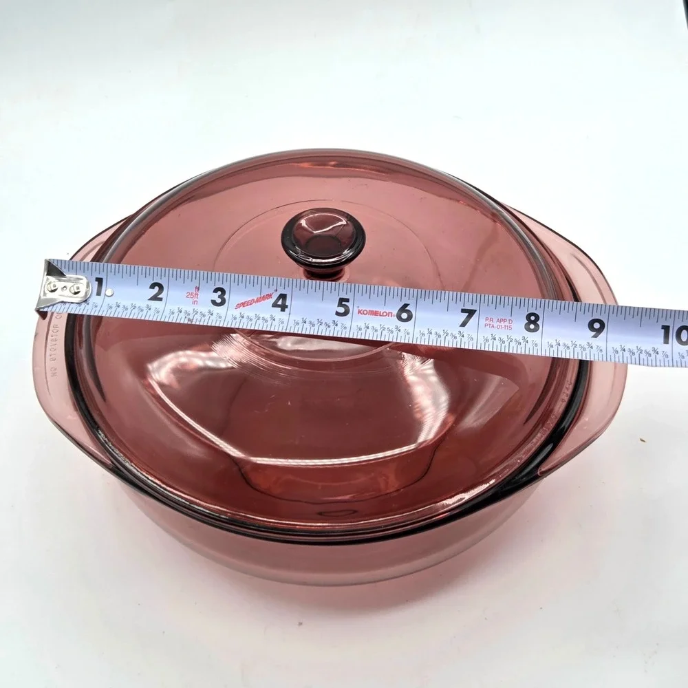 Pyrex this cranberry